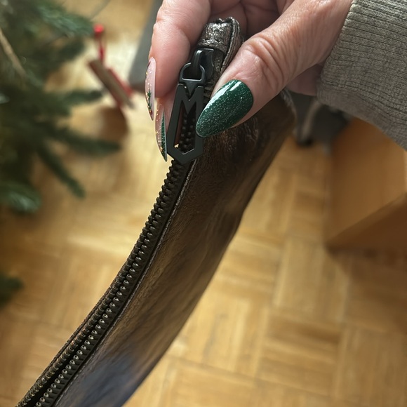 Marc Jacobs Metallic Clutch - Picture 5 of 5